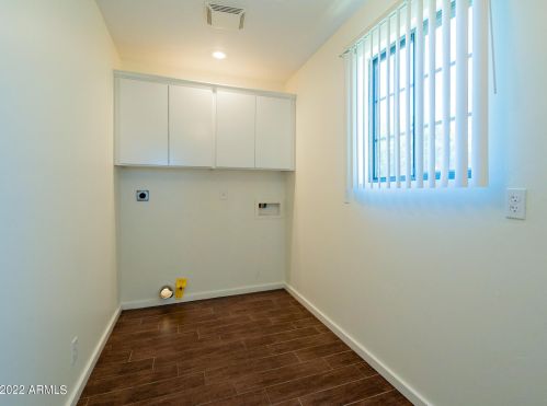 4220 16 Dr, Phoenix AZ 85015-1426 exterior