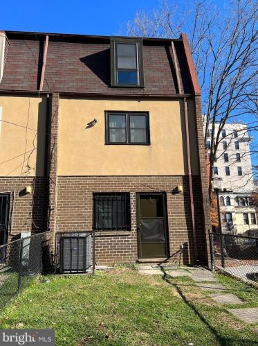 1206 11th St, Washington DC  20001-4218 exterior