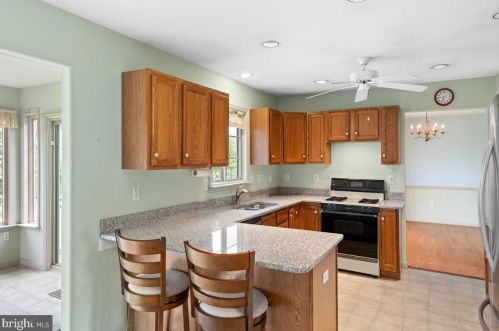 28 Bay Breeze Dr, Lewes DE 19958-2108 exterior