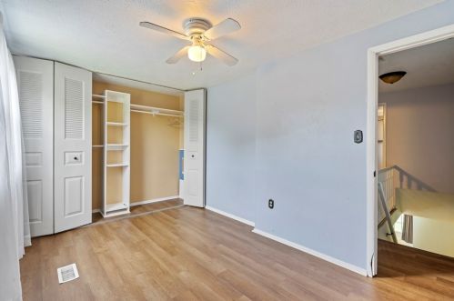 501 Bonnie Brae Dr, Moon Twp PA  15108-3851 exterior