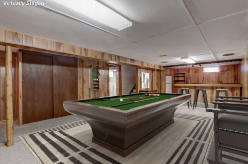 7501 Honey Crk Dr, Milwaukee WI 53221-4062 exterior