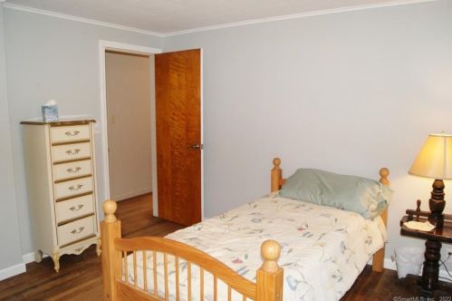 86 Grn Hl Rd, Deep River CT 06419-2412 exterior