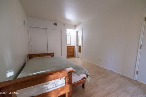 4279 River Grove Cir, Tucson, AZ 85719-1174