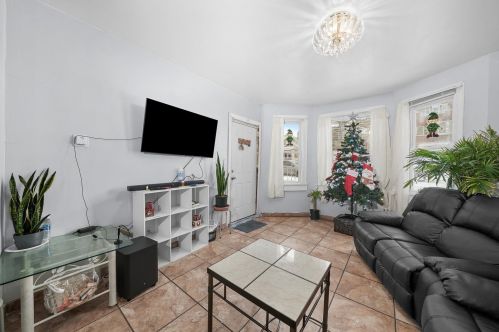 5346 Washtenaw Ave, Chicago IL  60625-3415 exterior