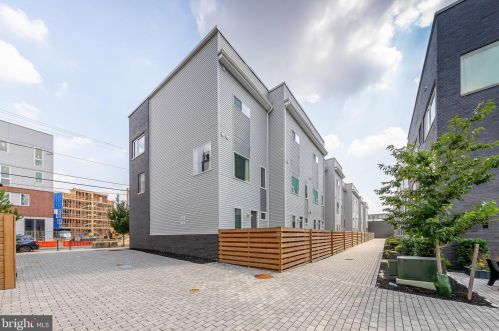 1646 5th St, Philadelphia PA  19122-1208 exterior