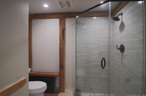 1 Osborne Ave, Norwalk CT 06855-1806 exterior