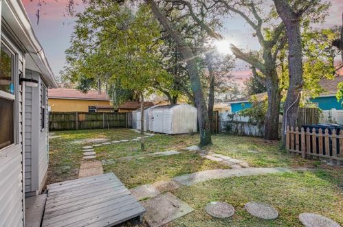 8504 22 St, Tampa FL 33612-7021 exterior