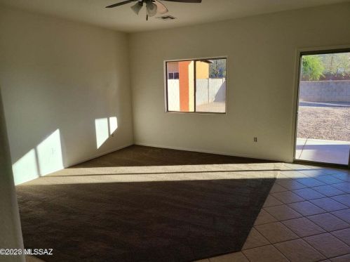 2292 Calle Los Marmoles, Tucson AZ  85706-3807 exterior