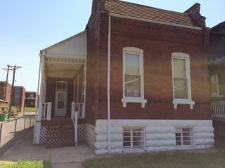 3116 Michigan Ave, Saint Louis MO  63118-2112 exterior