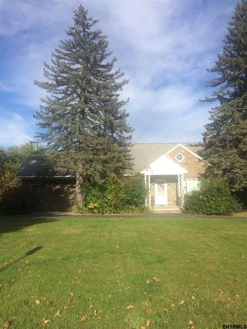 2073 Lexington Pkwy, Schenectady NY  12309-4206 exterior