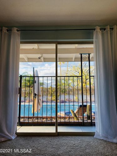 5713 8 St, Tucson AZ 85719-5308 exterior