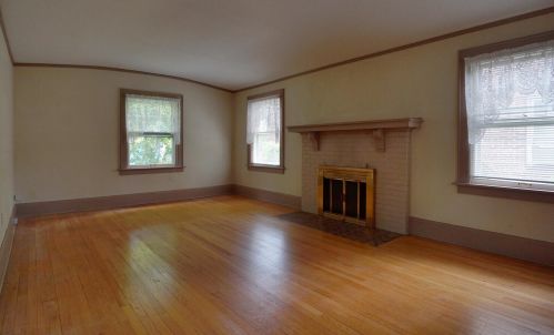 4616 Oakland Ave, Milwaukee, WI 53211-1231