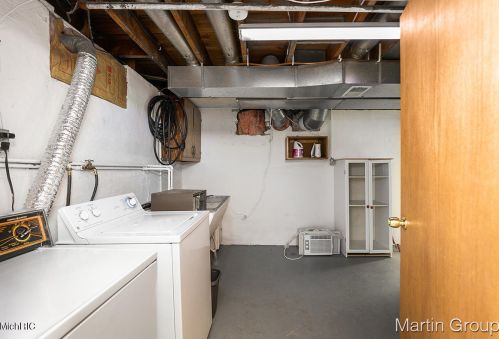 1437 Griggs, Grand Rapids MI 49507-2861 exterior