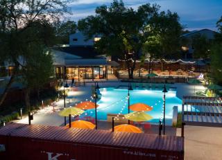 444 Commerce St, Dallas TX  75208-1919 exterior