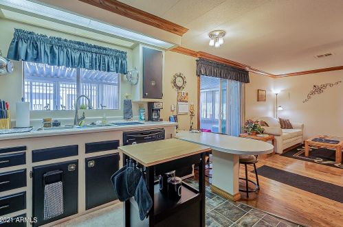 8938 Country Clb Dr, Chandler AZ 85248-6417 exterior