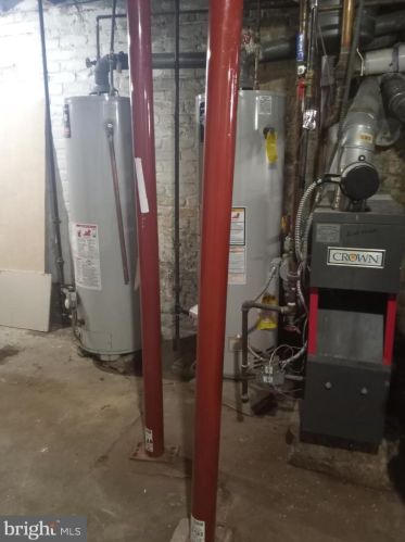 4561 Marvine St, Philadelphia PA 19140-1238 exterior