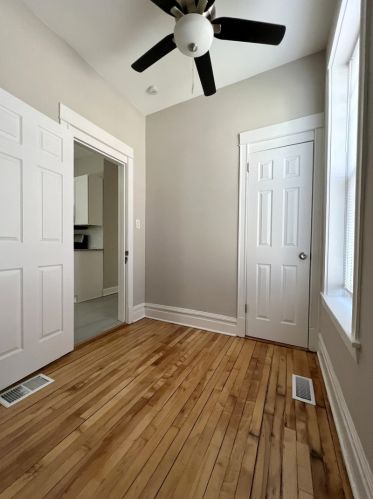 4447 Troy St, Chicago IL 60655-2317 exterior