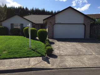 14751 131st Dr, Happy Valley, OR 97015-9237