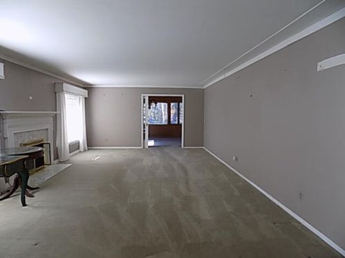 488 Ruddiman Dr, Meskegon MI 49445-3041 exterior