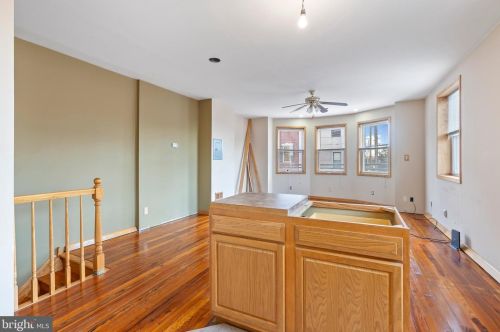 1712 2nd St, Philadelphia PA 19148-1334 exterior