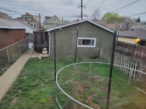 6336 Kedvale Ave, Chicago IL 60629-5110 exterior