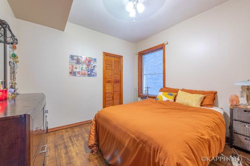 7728 East End Ave, Chicago IL 60649-4909 exterior