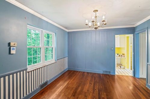 313 Oak Frst Dr, Pittsburgh PA 15216-1122 exterior