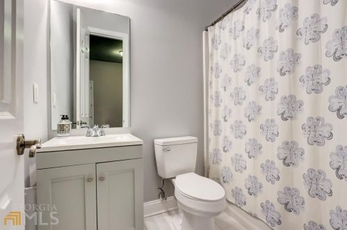 235 Lake Summit Vw, Atlanta GA  30342-1979 exterior