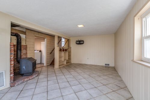 7481 School St, Concord NH  03307-0914 exterior