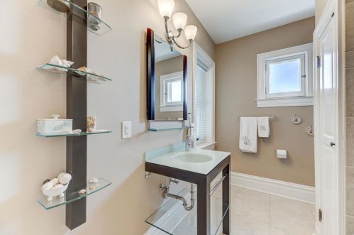 4421 Westminster Pl, Saint Louis MO 63108-1812 exterior