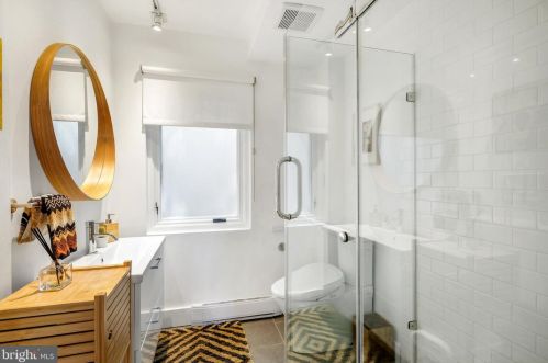 2007 Addison St, Philadelphia PA 19143-1203 exterior