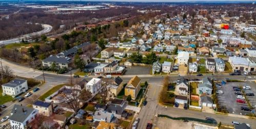 15 Douglas St, Perth Amboy NJ  08863-2205 exterior