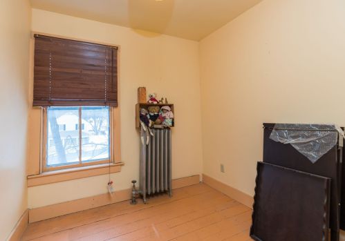 23 Hl St, Dover NH 03820-3111 exterior