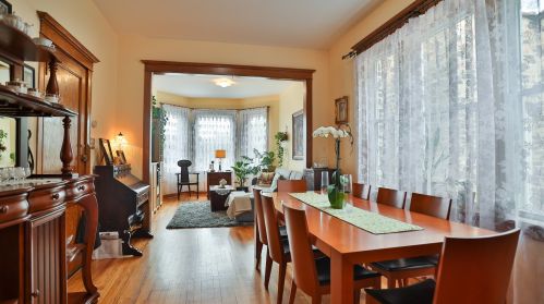 2603 Walton St, Chicago IL 60622-4579 exterior