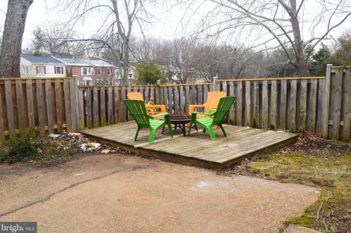 6439 Patience Ct, Alexandria VA 22315-3443 exterior