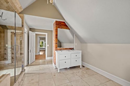 127 Lincoln Ave, Pittsburgh PA 15206-2313 exterior