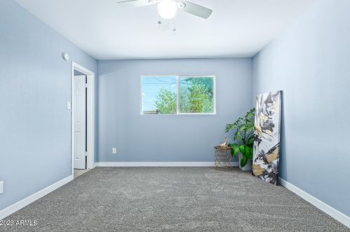 2925 42nd Ave, Phoenix AZ  85019-4323 exterior