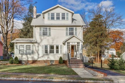 110 Lyons Pl, Springfield NJ  07081-1606 exterior