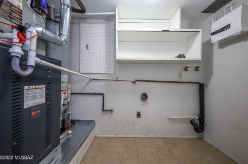 702 Kent Dr, Tucson AZ 85710-2442 exterior