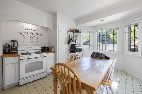 5518 Auer Ave, Milwaukee WI 53212-2107 exterior