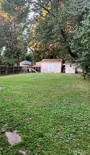 38 Bernard Ave, Edison NJ 08837-3431 exterior