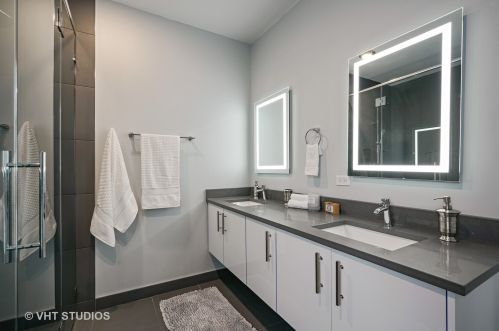 4047 Calumet Ave, Chicago IL 60616-1405 exterior