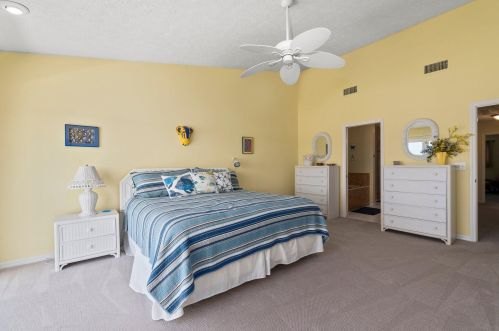 2428 Harbour Cove Dr, Fort Pierce FL  34949-1515 exterior