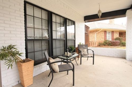 7235 Crooked Oak Dr, Dallas, TX 75248-2232