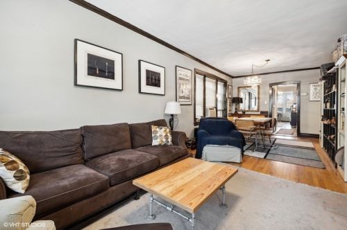 4103 Oakley Ave, Chicago IL 60609-2222 exterior