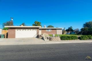 3200 Blade Ave, Bakersfield CA  93306-2003 exterior