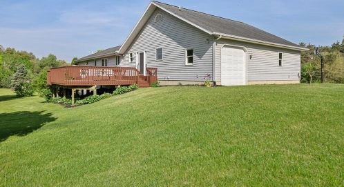 8415 Hidden Dr, Middlevle MI 49333-9186 exterior