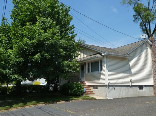 93 Linden St, Bridgewater, NJ 08807-2728