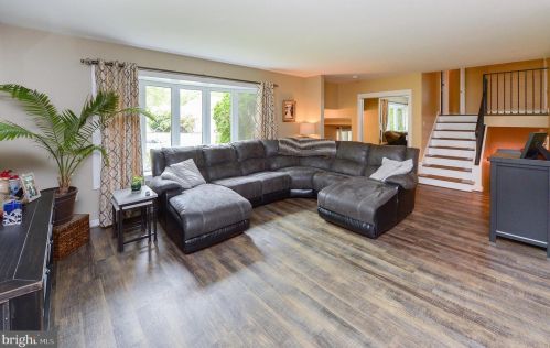 355 Stratford Ave, Camden NJ 08108-2209 exterior