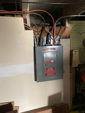 5 Amber St, Worcester MA 01602-2401 exterior